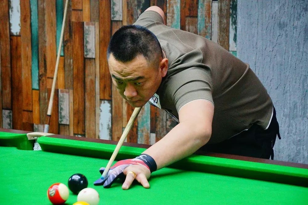 巨戟龙相关 巨戟龙相关